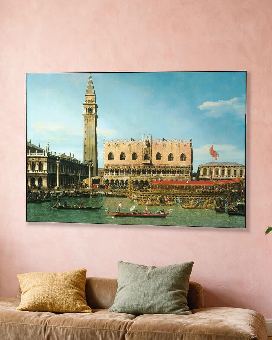 Levendig Venetië aan het water in een aluminium frame aan dezelfde muur