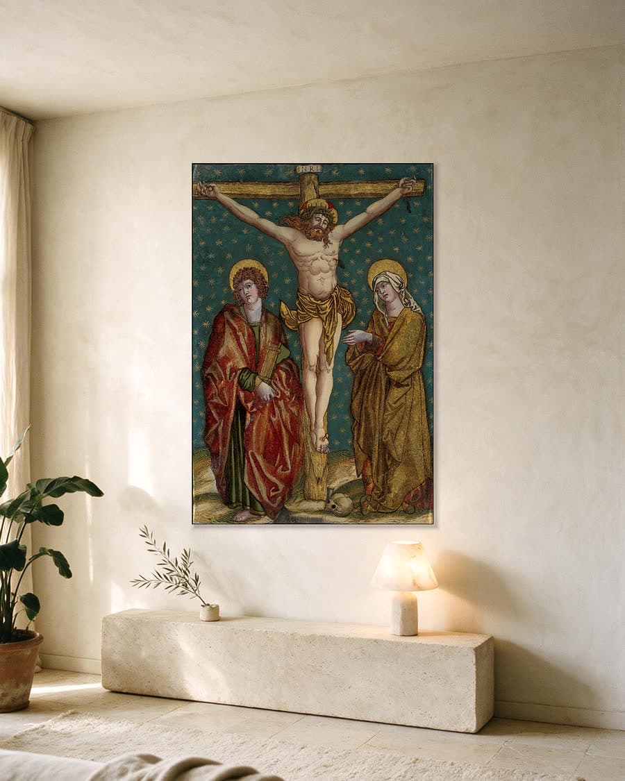 Kruisiging van Jezus met Maria en Johannes in een aluminium frame aan dezelfde muur