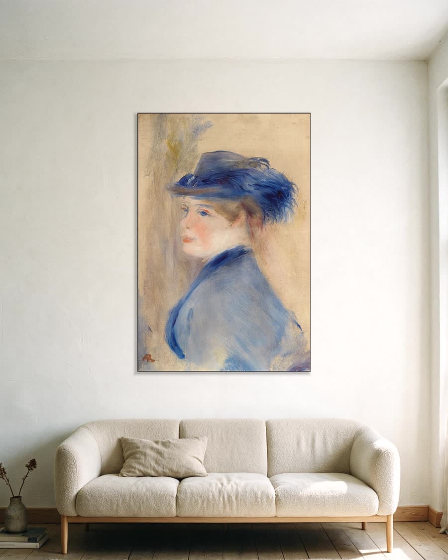 Buste van een vrouw in een aluminium frame aan dezelfde muur
