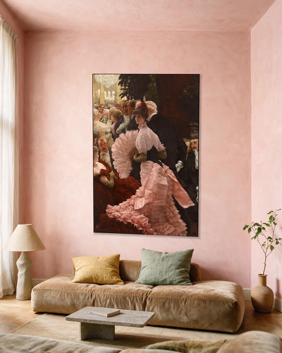 De eerzuchtige in een aluminium frame aan dezelfde muur