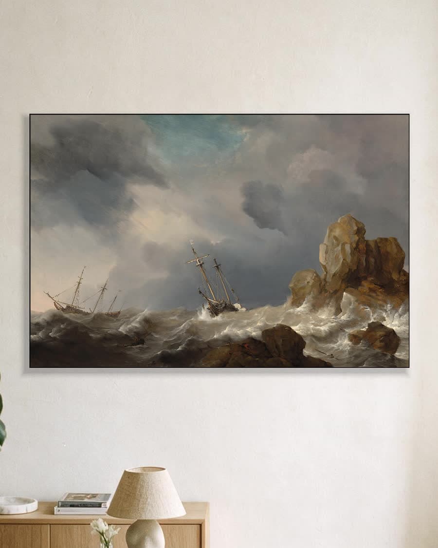 Schepen in een storm in een aluminium frame aan dezelfde muur