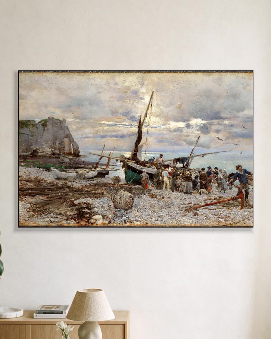 Return of the Fishing Boats, Étretat (1879) in een aluminium frame aan dezelfde muur