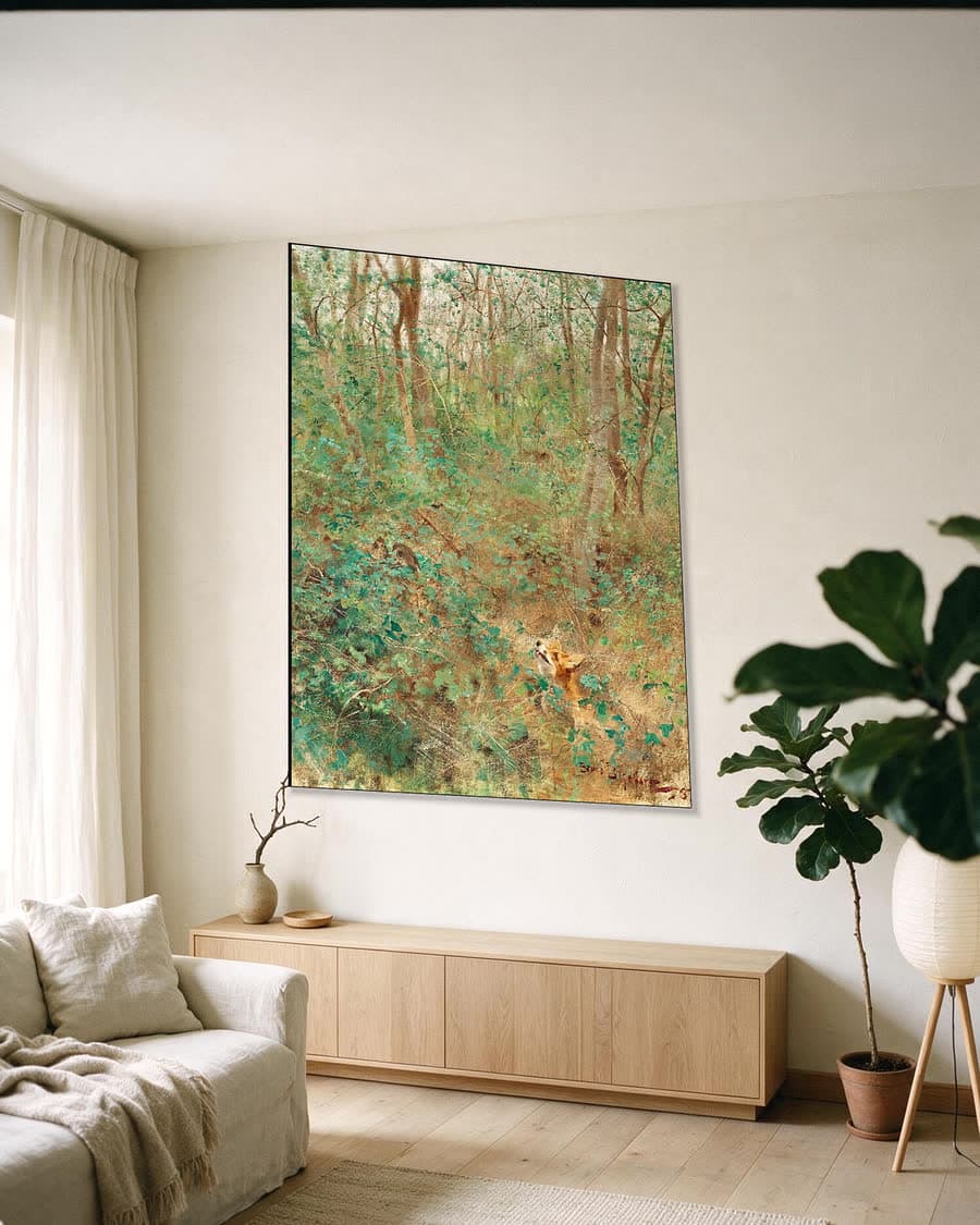 Vos loert op lijsters in een aluminium frame aan dezelfde muur