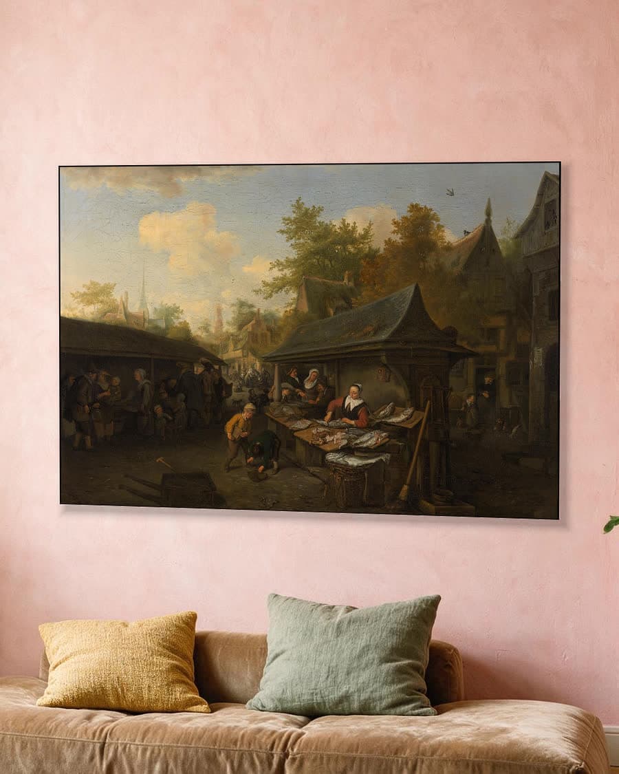 Vismarkt in een aluminium frame aan dezelfde muur
