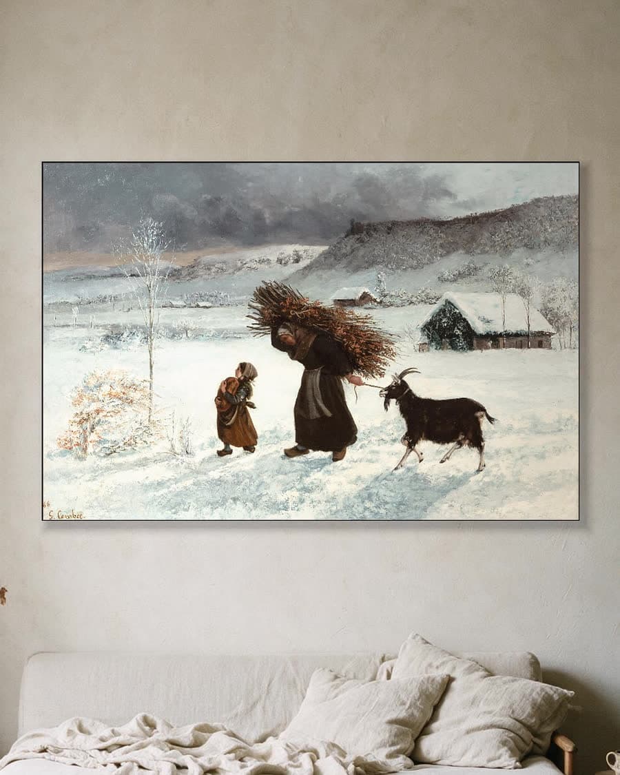 De arme vrouw van het dorp in een aluminium frame aan dezelfde muur