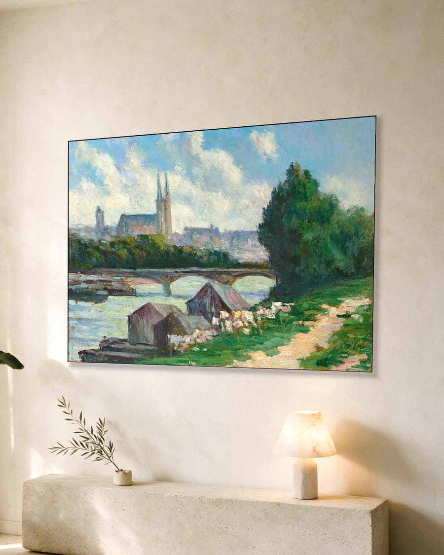 Stadsgezicht aan de rivier in een aluminium frame aan dezelfde muur