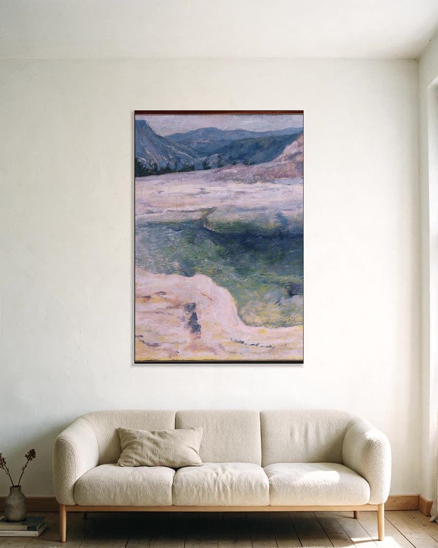 De smaragden poel in een aluminium frame aan dezelfde muur