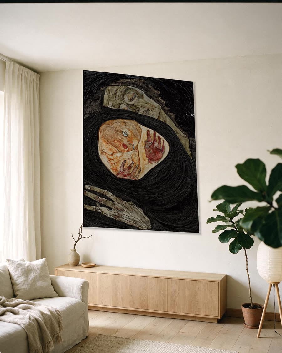 Dode moeder I in een aluminium frame aan dezelfde muur