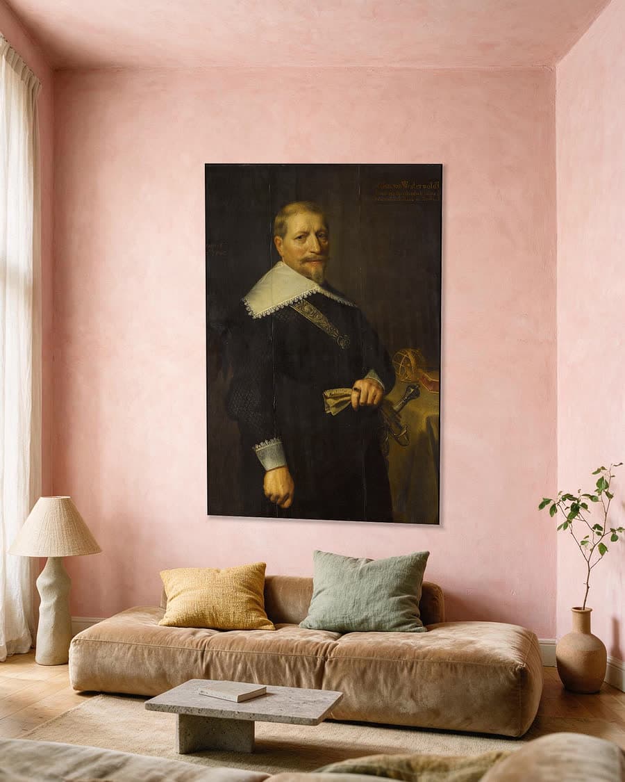Portret van Adam van Westerwolt (1580-1639) in een aluminium frame aan dezelfde muur