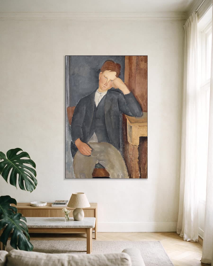 De jonge leerling in een aluminium frame aan dezelfde muur