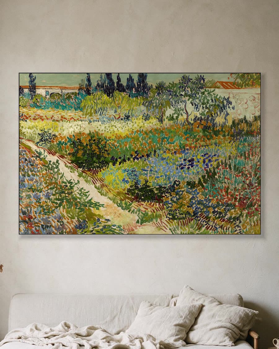 Bloeiende tuin te Arles in een aluminium frame aan dezelfde muur