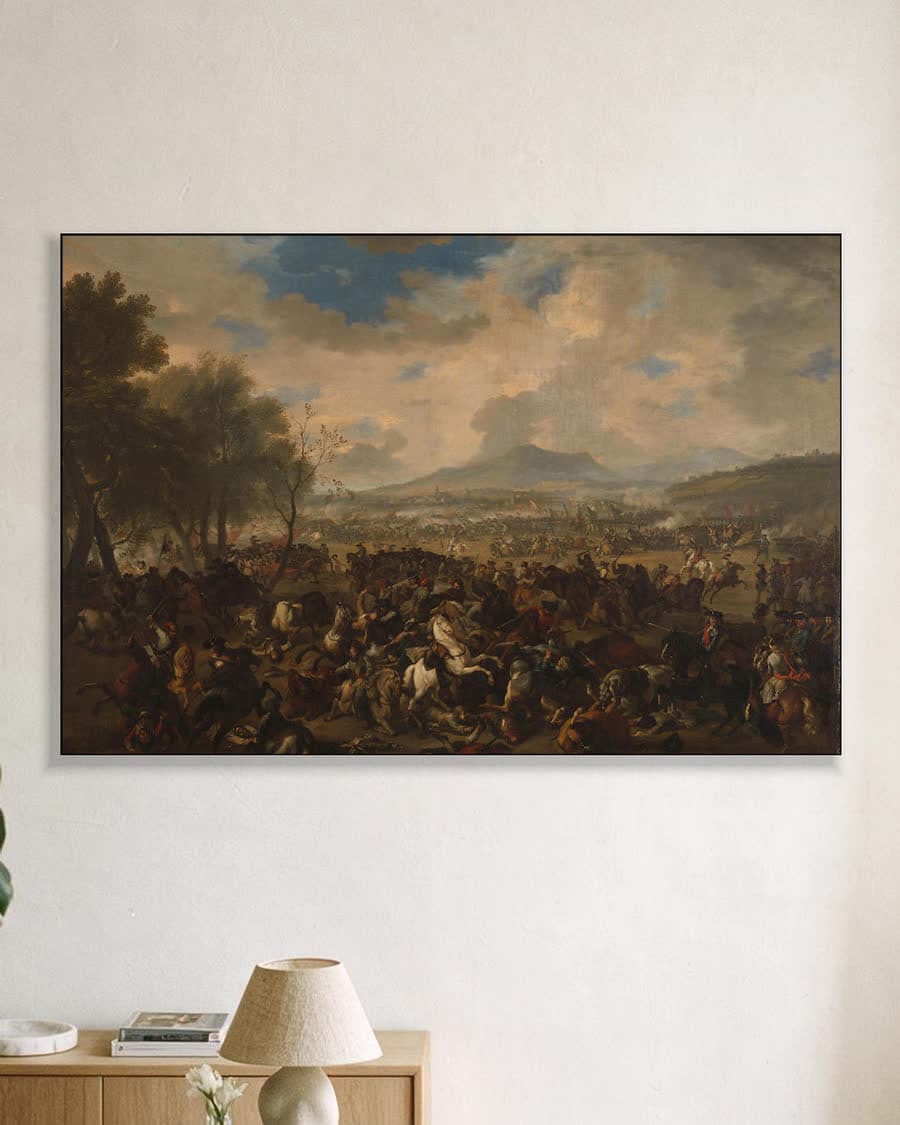 De slag bij Ramillies tussen de Fransen en de Engelsen, 23 mei 1706 in een aluminium frame aan dezelfde muur