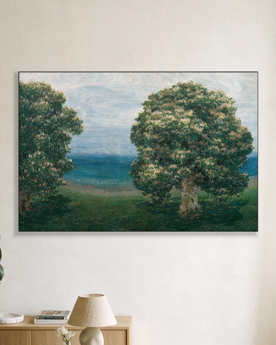 Bloeiende kastanjes (1900) in een aluminium frame aan dezelfde muur