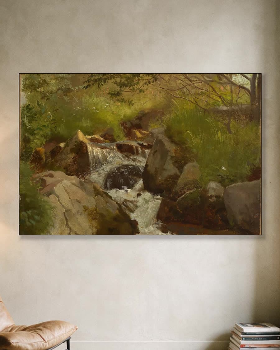 Rustige bosstroom in een aluminium frame aan dezelfde muur