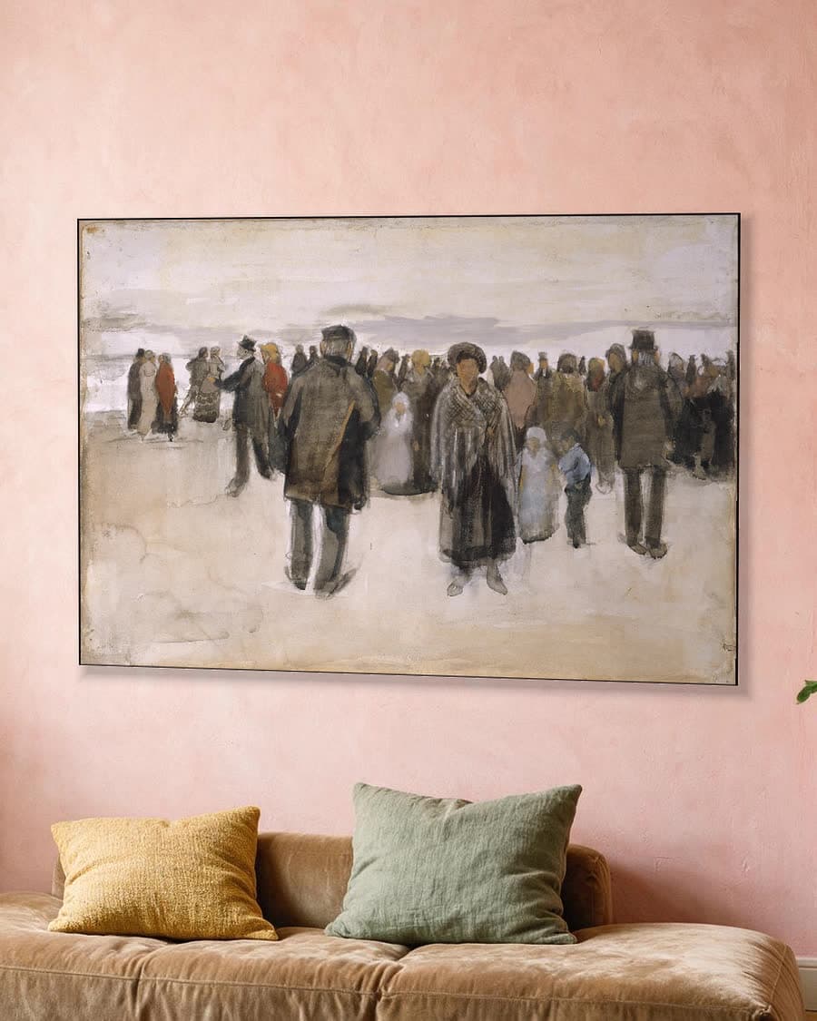 Strand bij Scheveningen in een aluminium frame aan dezelfde muur