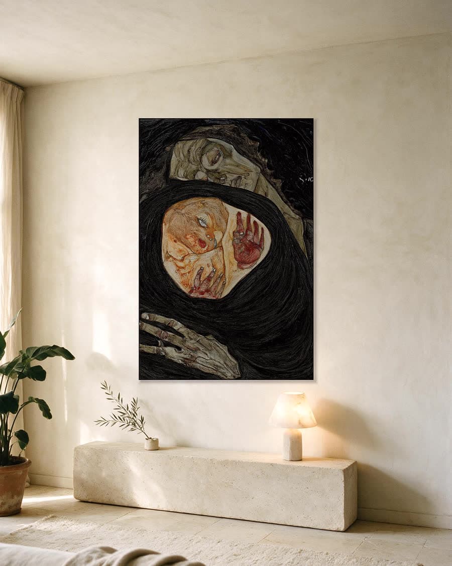 Dode moeder I in een aluminium frame aan dezelfde muur