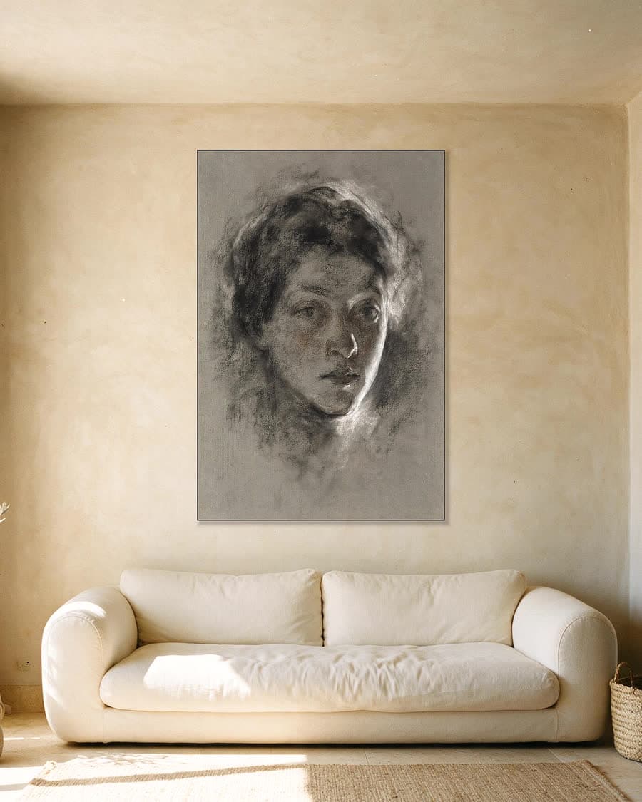 Kop in tegenlicht in een aluminium frame aan dezelfde muur