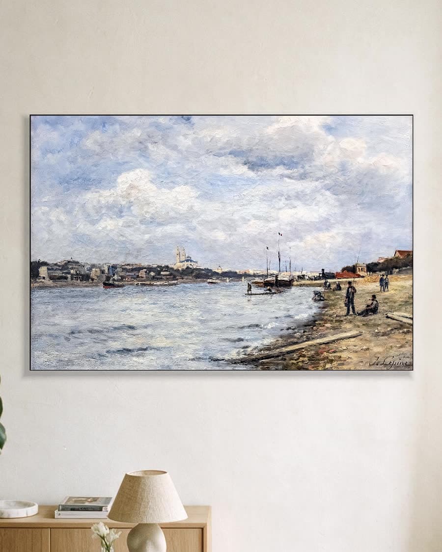 Stadsgezicht aan de rivier in een aluminium frame aan dezelfde muur