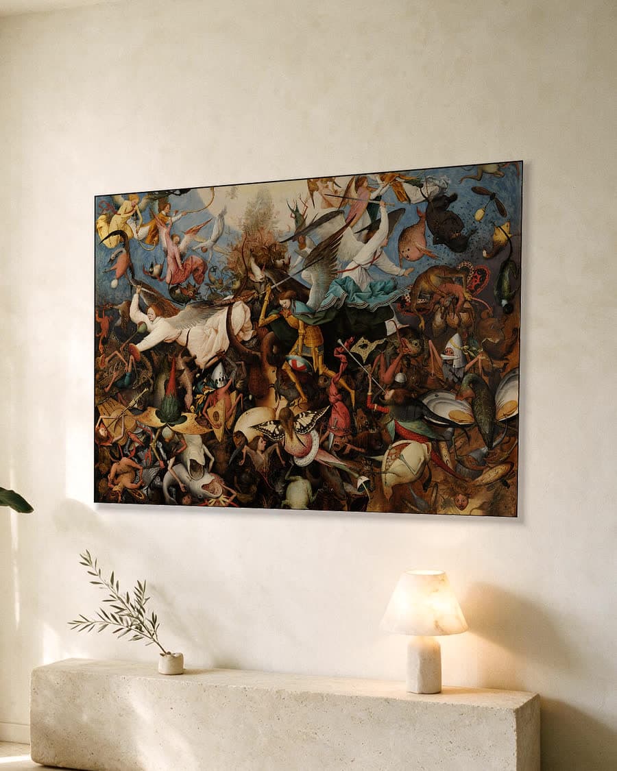 De val van de opstandige engelen in een aluminium frame aan dezelfde muur