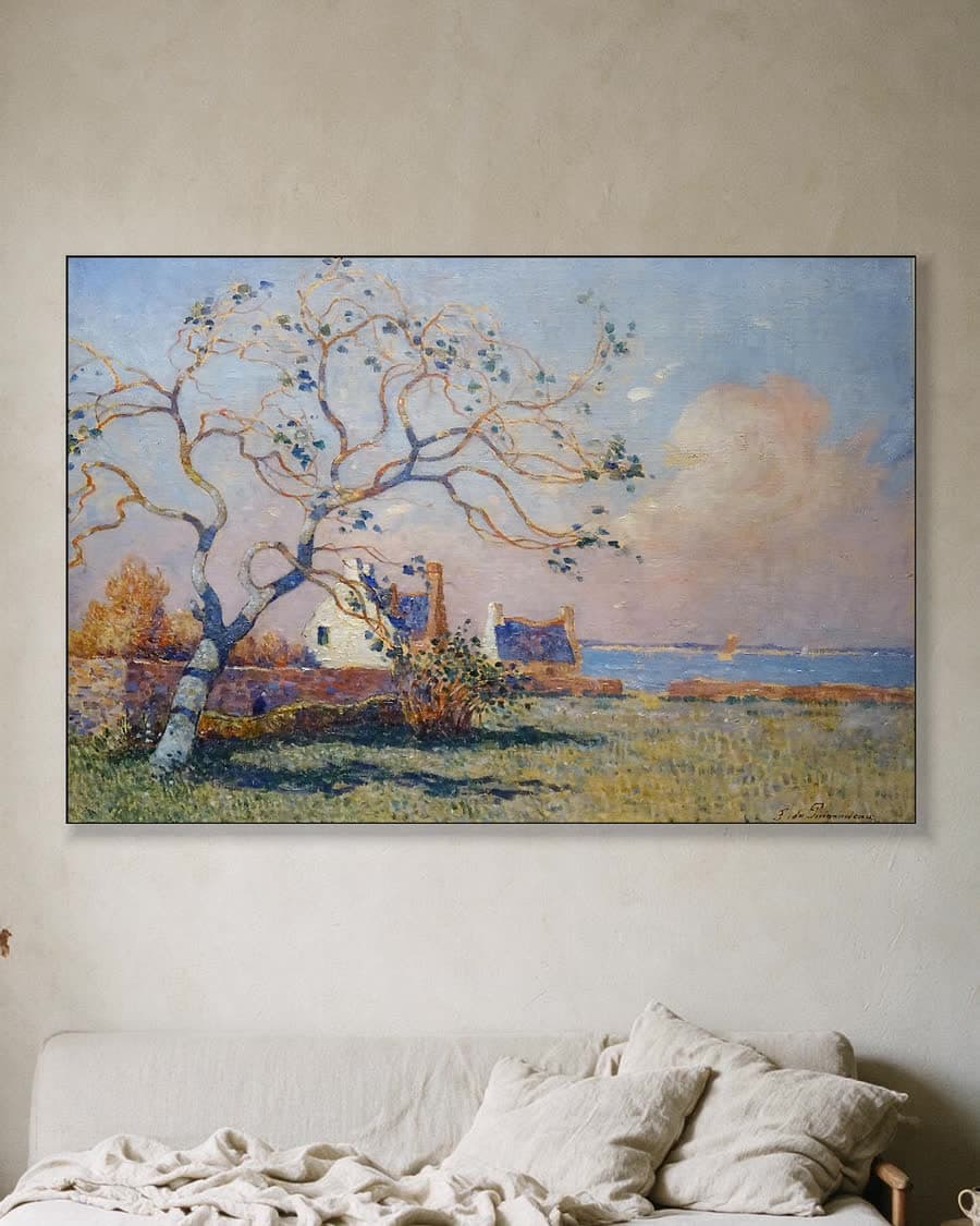 De oude vijgenboom in Pénerf in een aluminium frame aan dezelfde muur