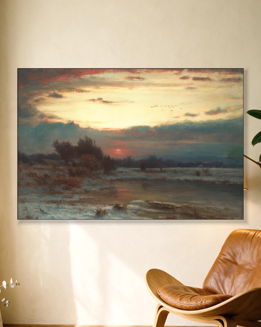 Een winterse lucht in een aluminium frame aan dezelfde muur