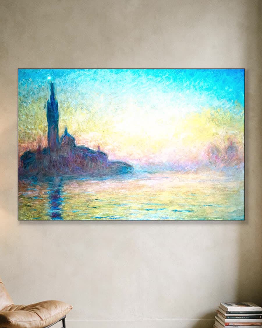 San Giorgio Maggiore bij schemering in een aluminium frame aan dezelfde muur