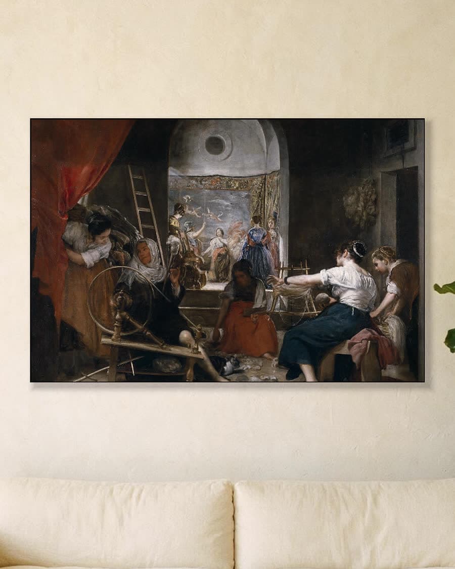 De Spinsters (Fabel van Arachne) in een aluminium frame aan dezelfde muur