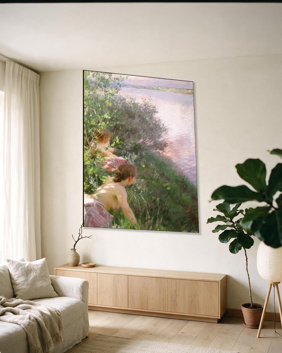 Opaalschijnsel in een aluminium frame aan dezelfde muur