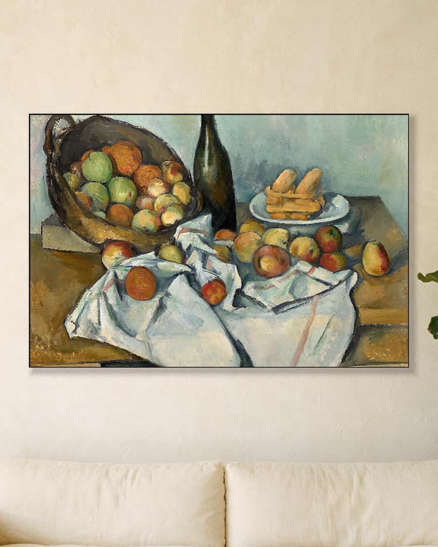 De mand met appels in een aluminium frame aan dezelfde muur