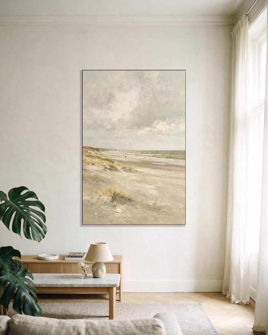 Wandelaar op het strand in een aluminium frame aan dezelfde muur