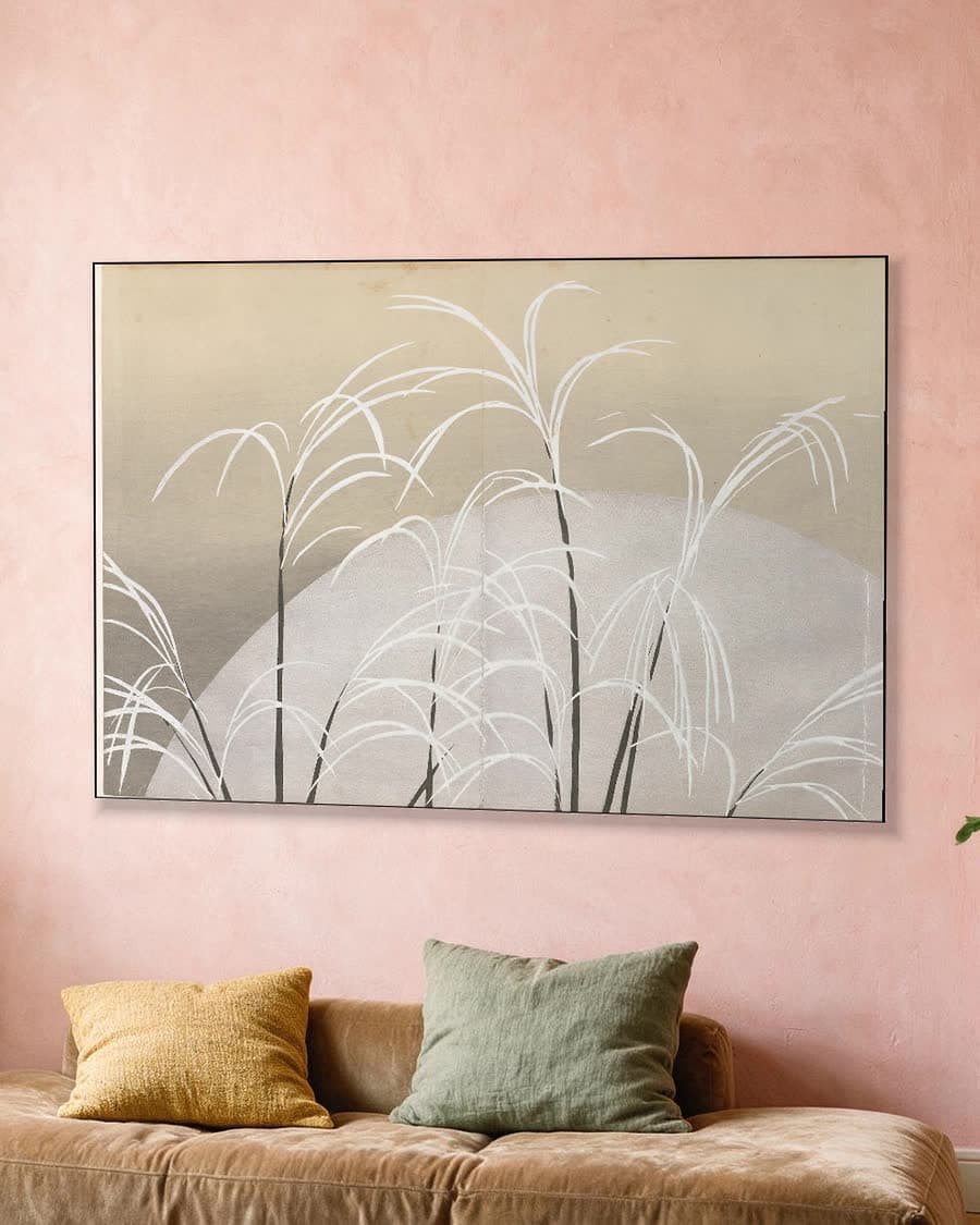 Pampas Grass in Moonlight (Obana ni tsuki) in een aluminium frame aan dezelfde muur