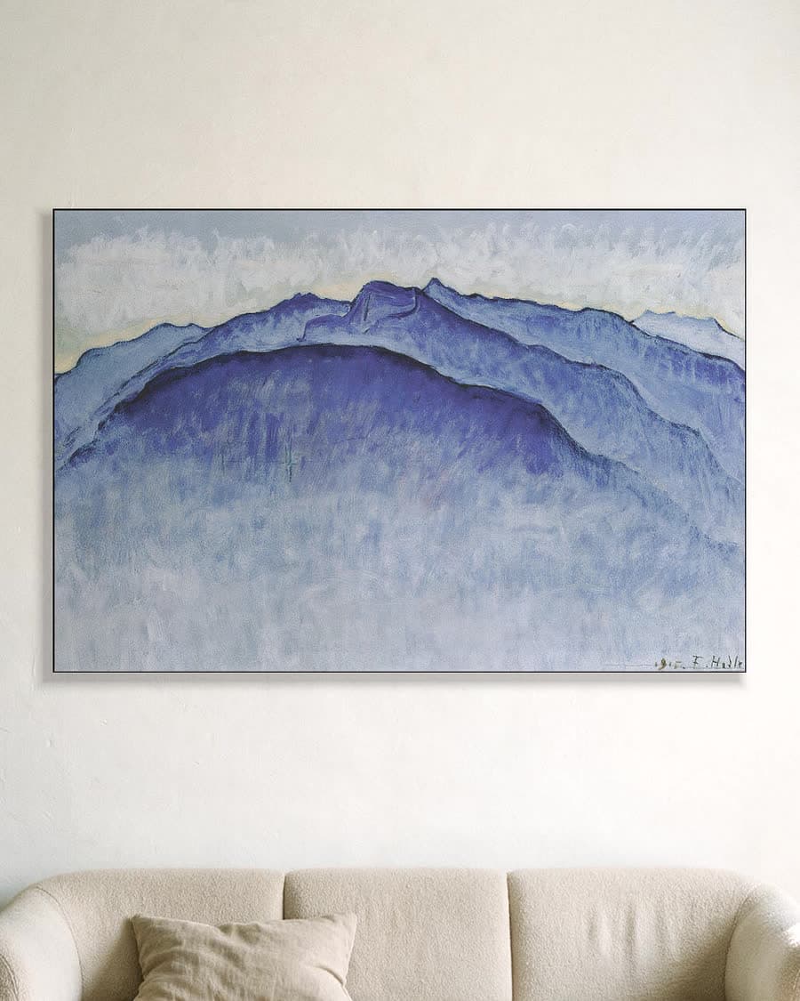 Blauwe Bergketen in een aluminium frame aan dezelfde muur