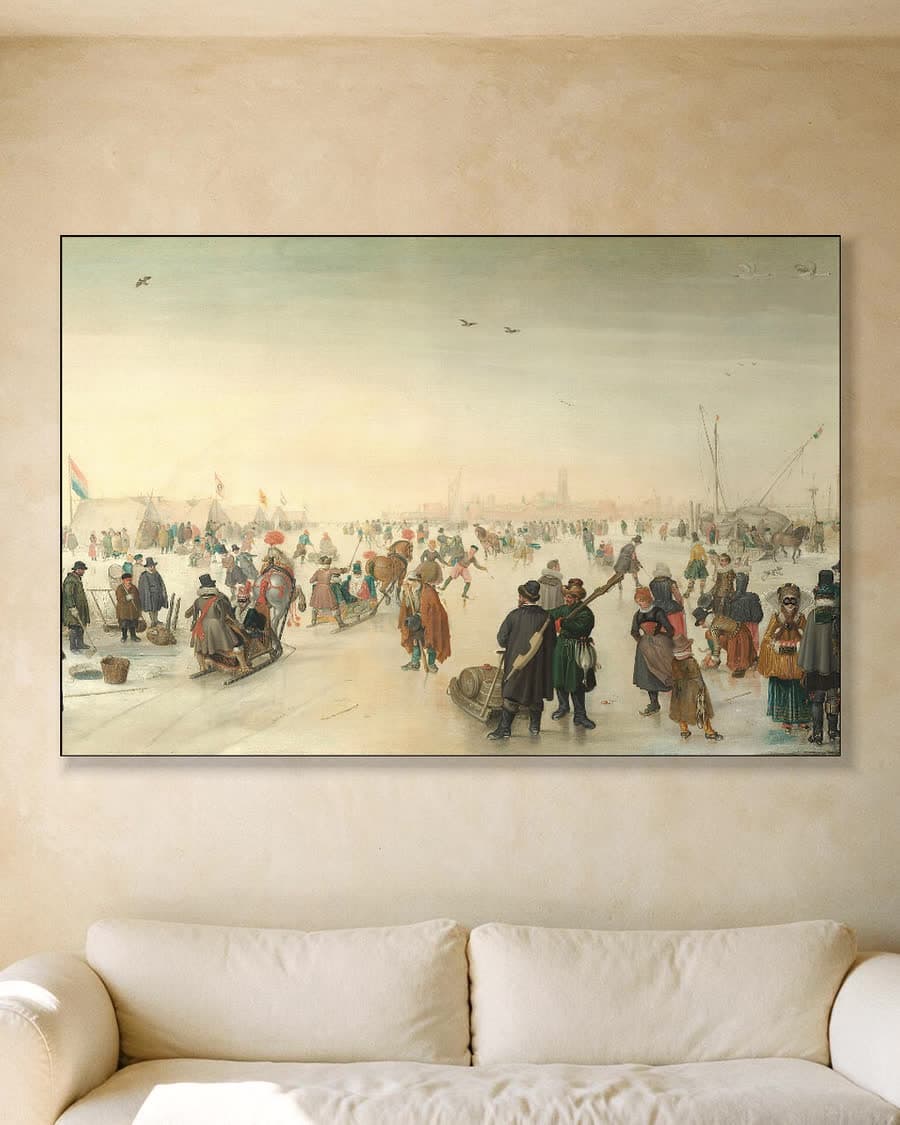 IJsvermaak bij een stad in een aluminium frame aan dezelfde muur