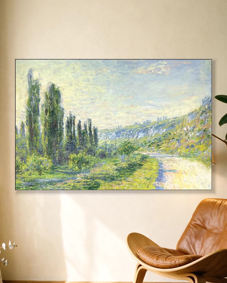 De Weg naar Vétheuil in een aluminium frame aan dezelfde muur