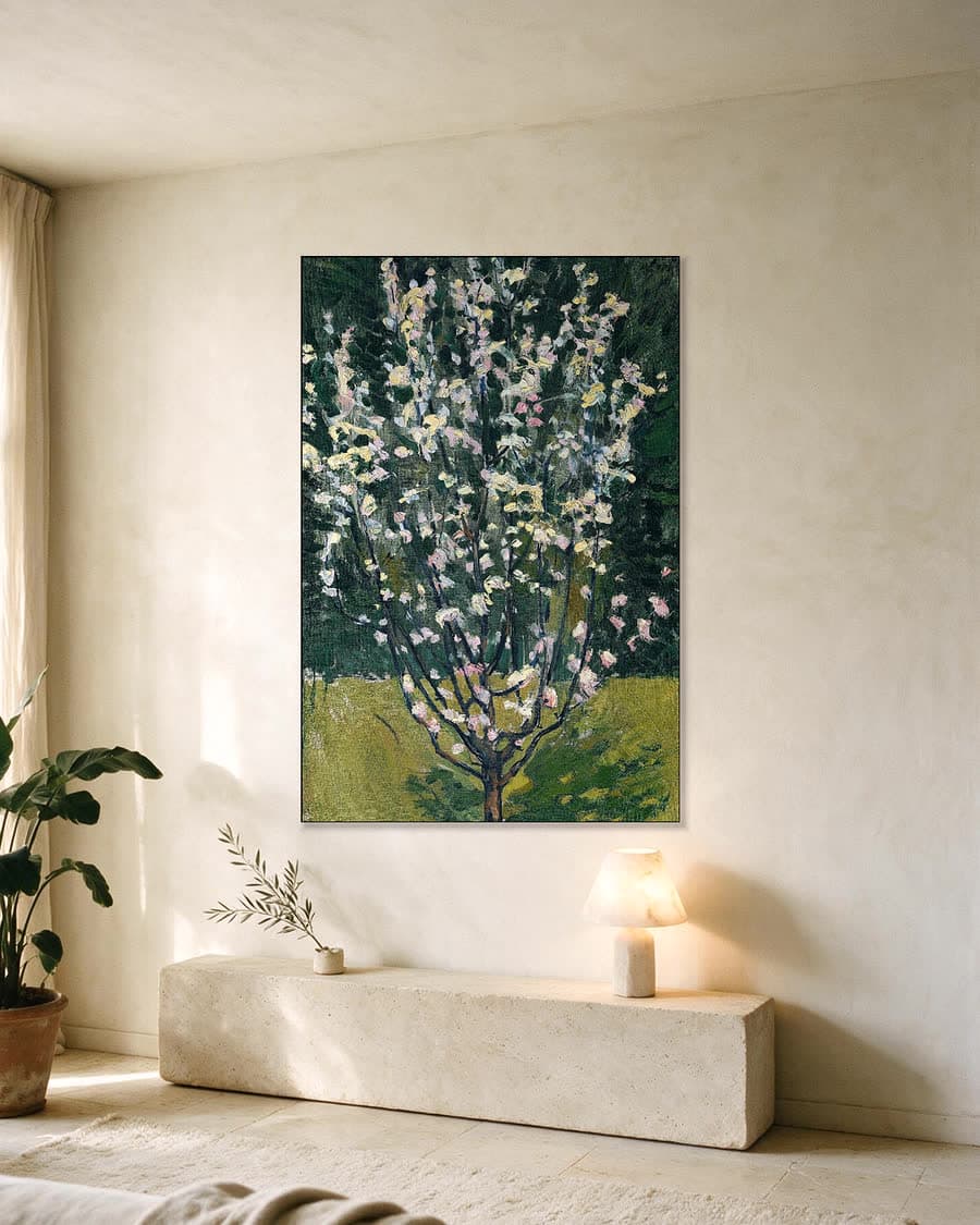 Bloeiend boompje in een aluminium frame aan dezelfde muur