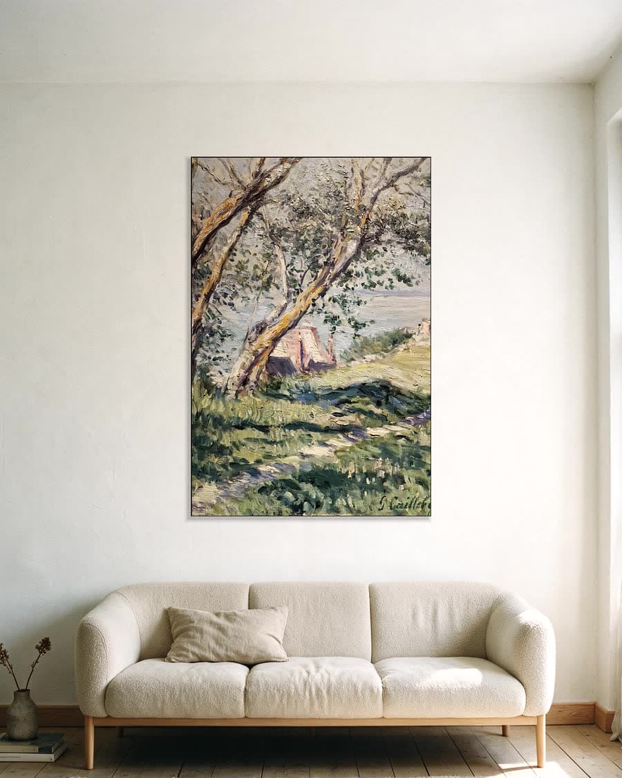 Zeegezicht bij Trouville in een aluminium frame aan dezelfde muur
