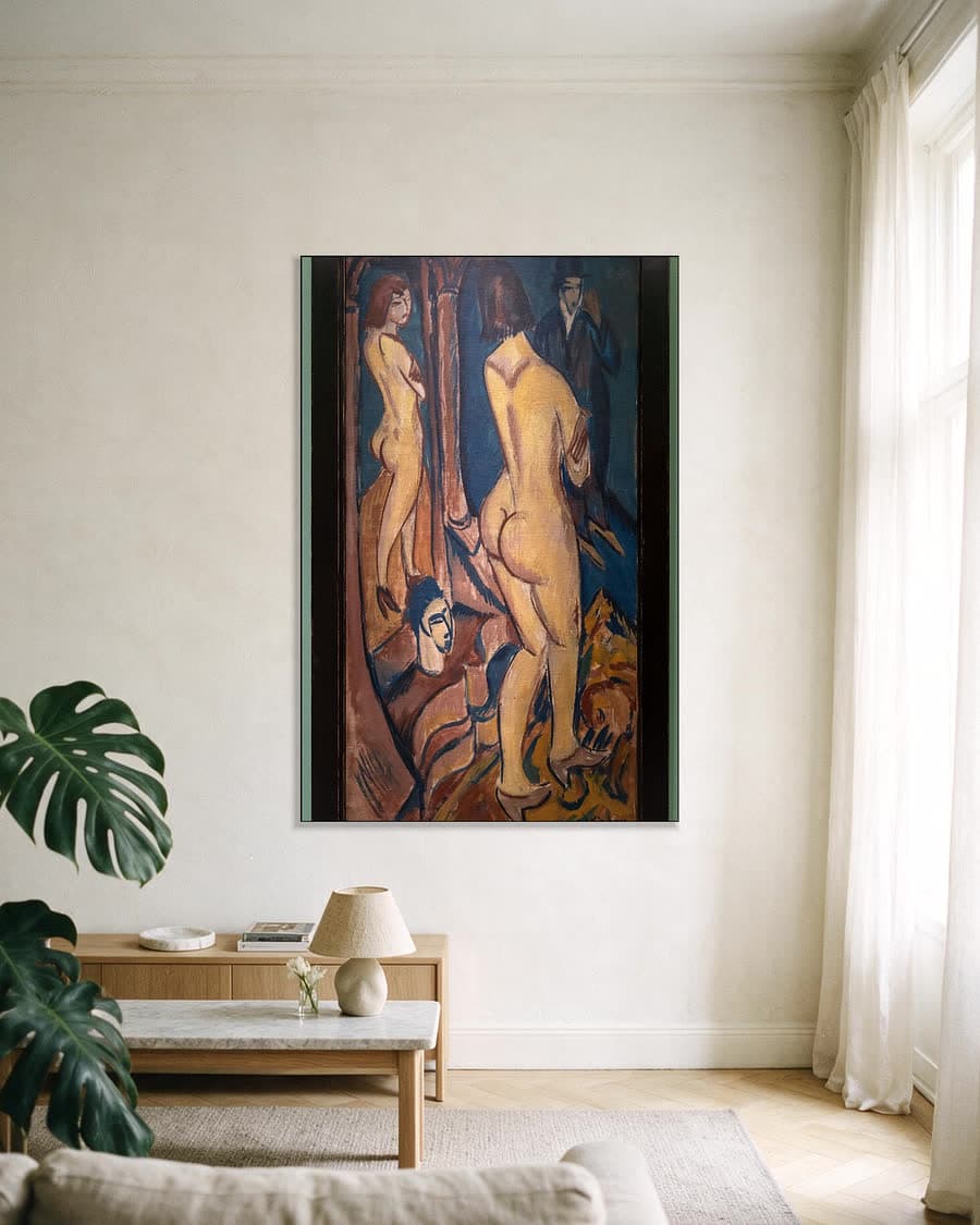 Rugnaakt met spiegel en man in een aluminium frame aan dezelfde muur