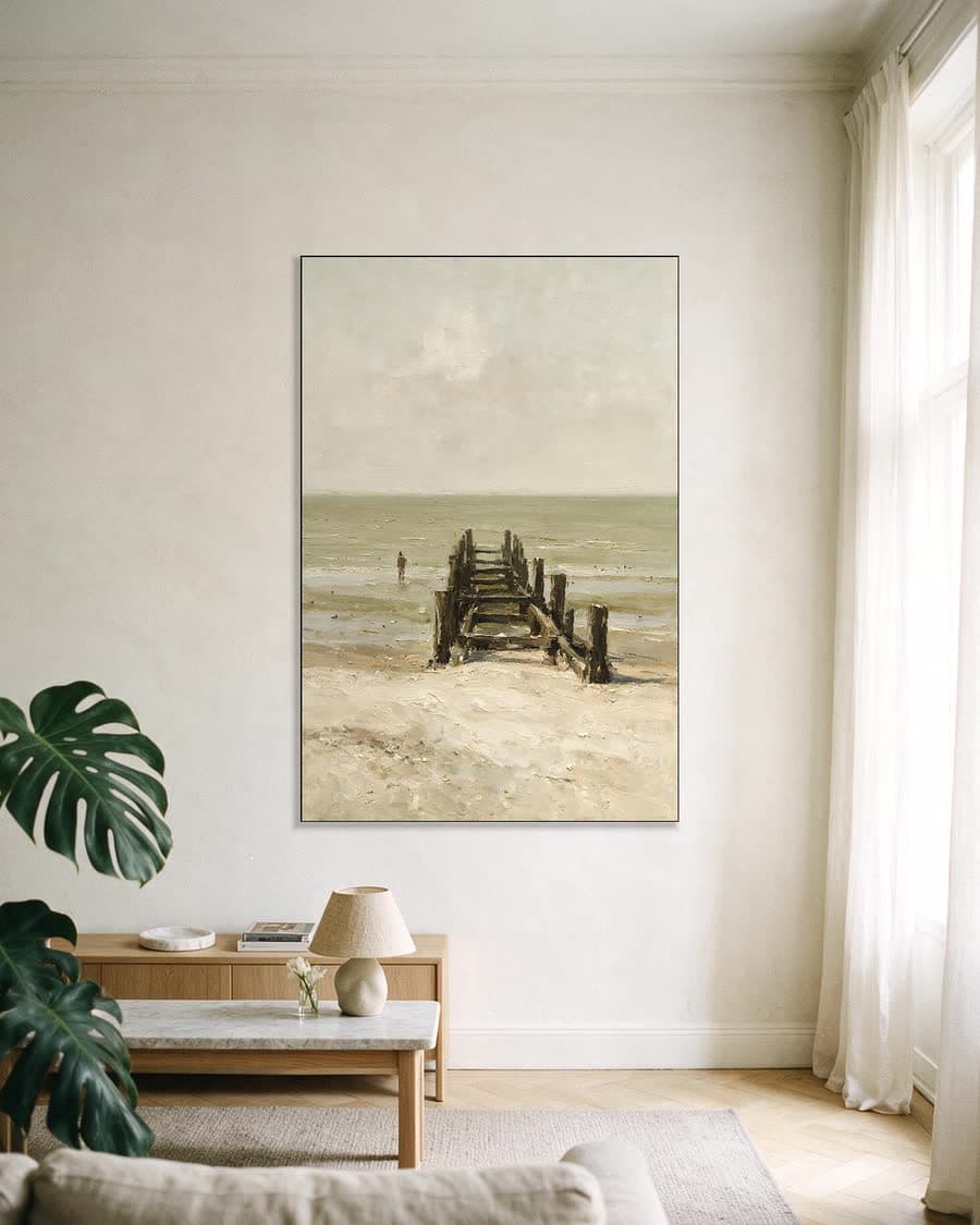 Pier in de mist in een aluminium frame aan dezelfde muur