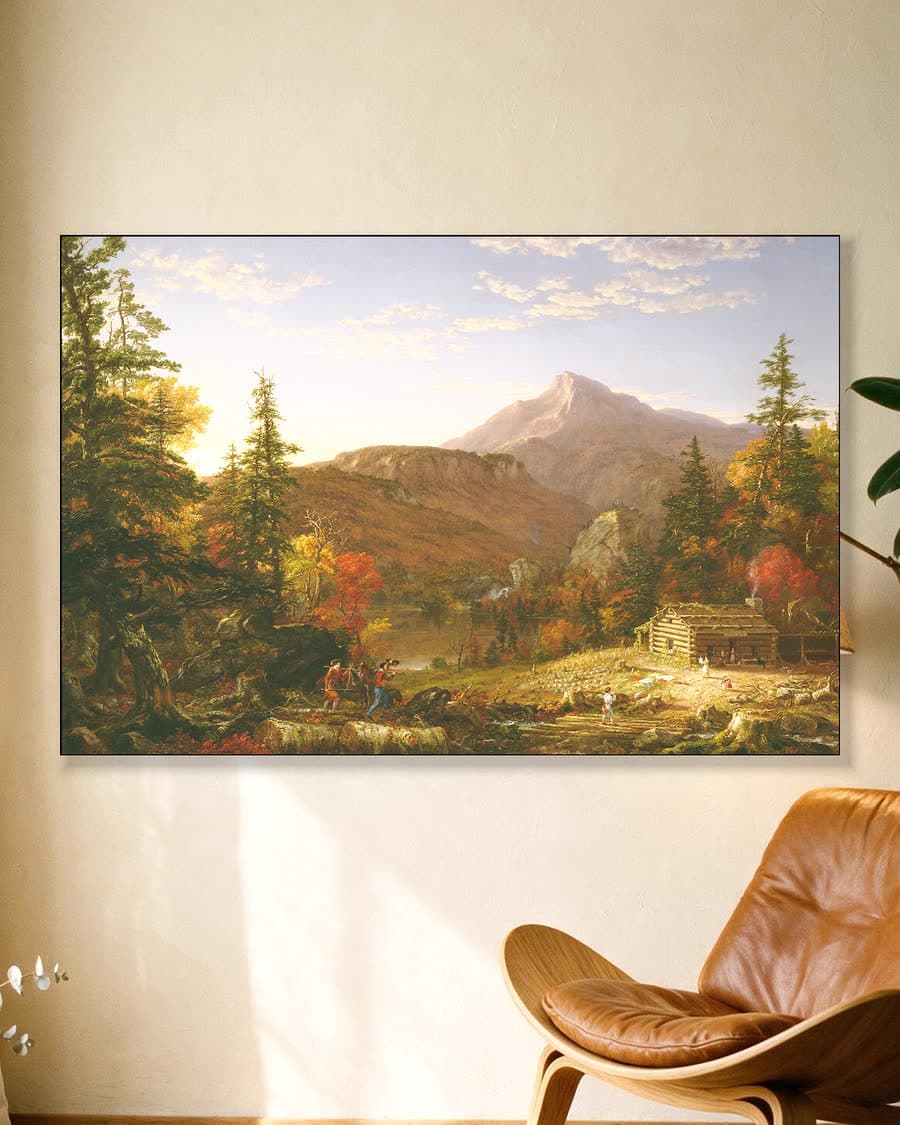 Herfstlandschap bij de bergen in een aluminium frame aan dezelfde muur