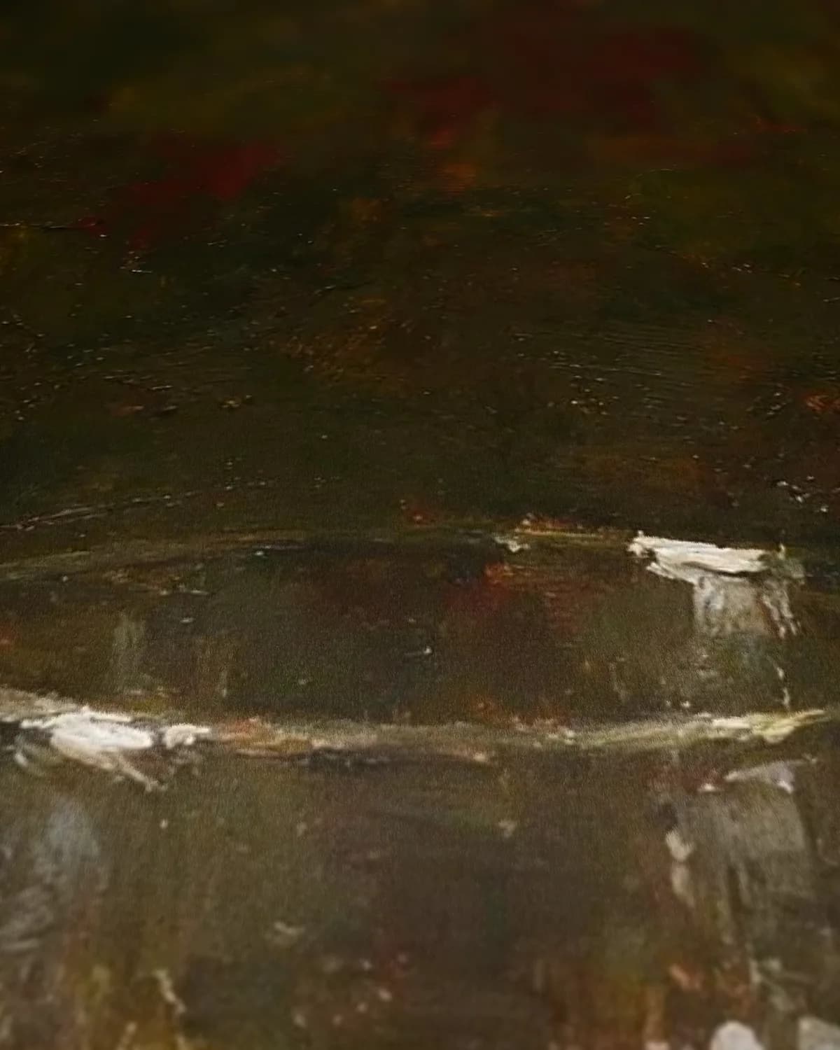Glas water op geweven fluweel, uitsnede 3 van 3