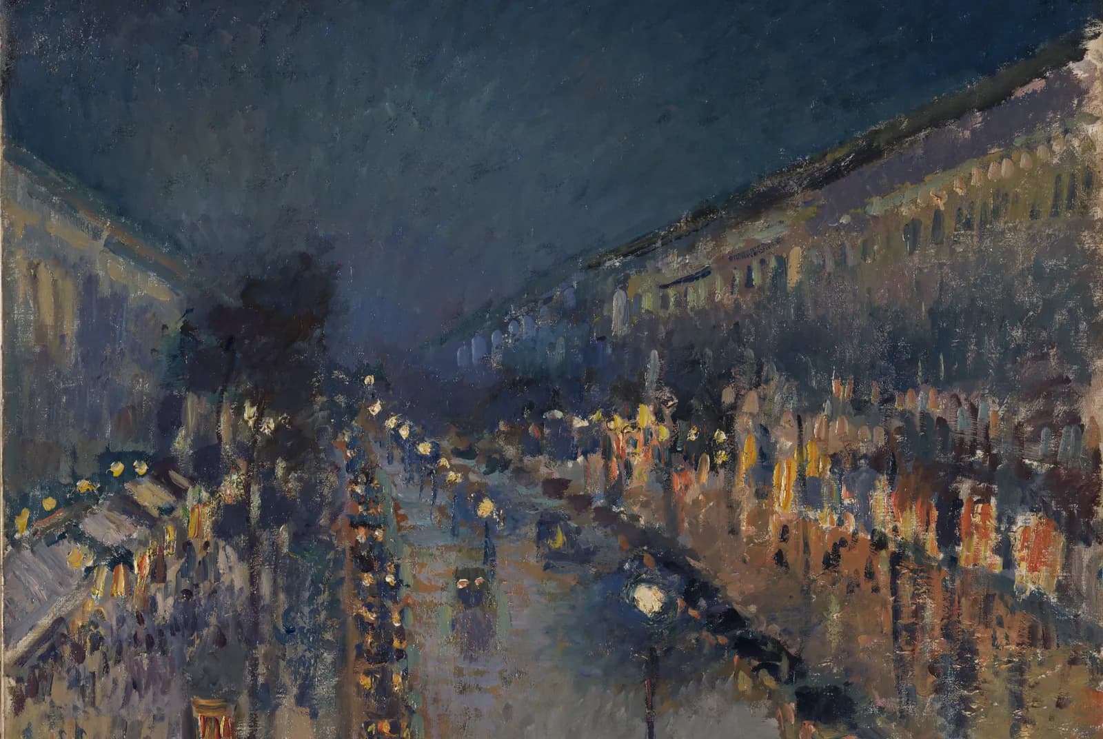 Boulevard Montmartre bij nacht – Camille Pissarro