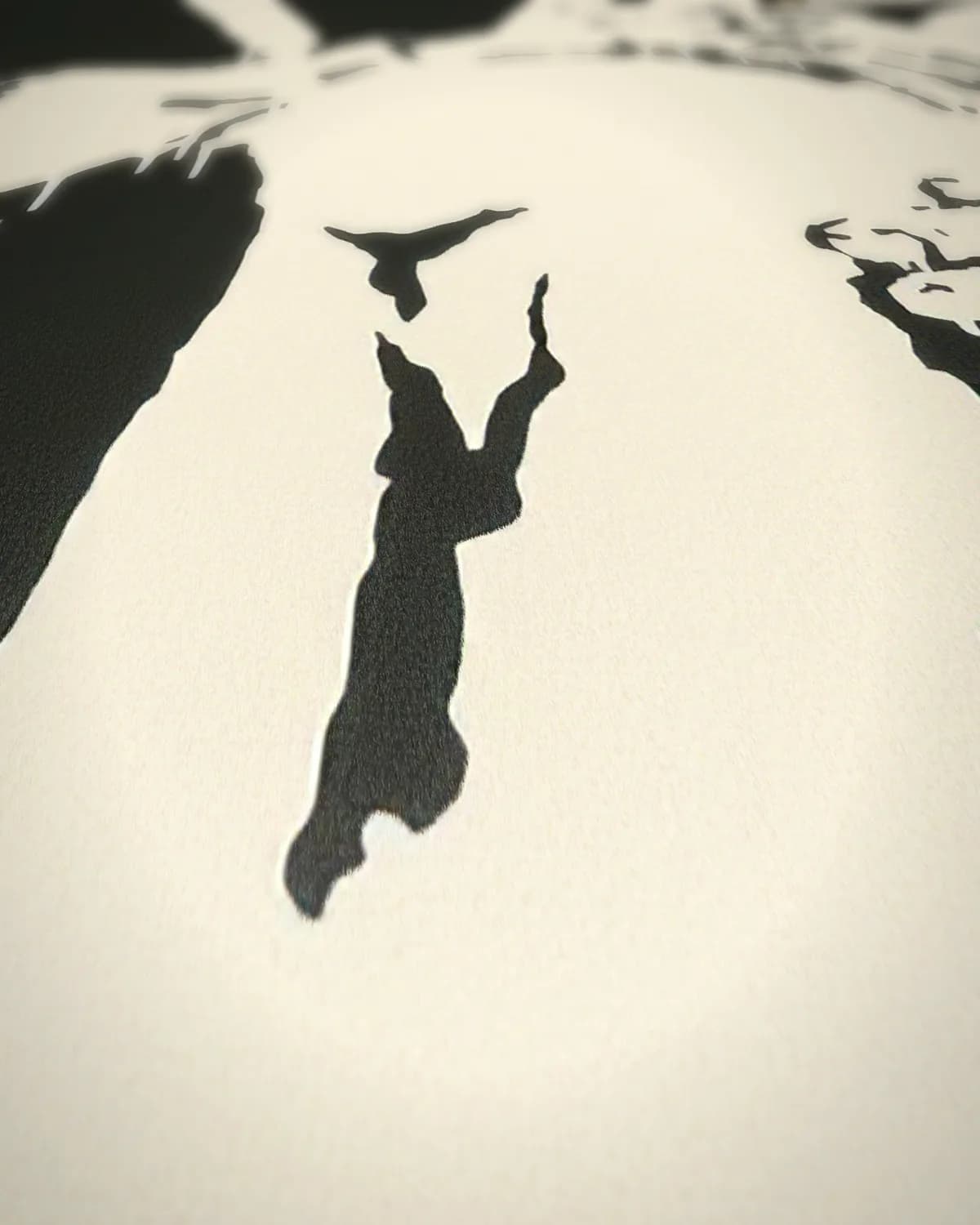 Banksy Madonna op geweven fluweel, uitsnede 1 van 3