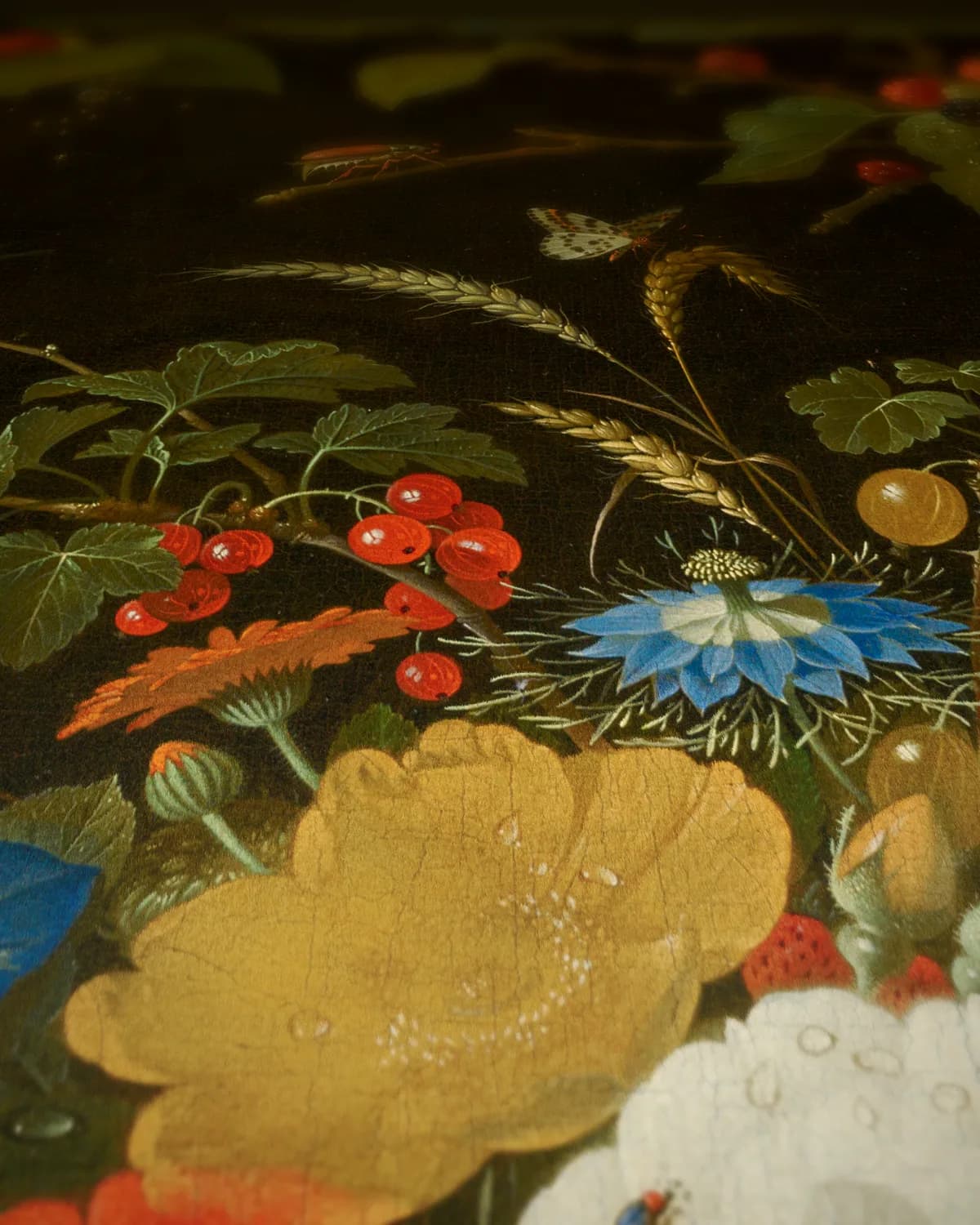 Bloemen en fruit op geweven fluweel, uitsnede 3 van 3
