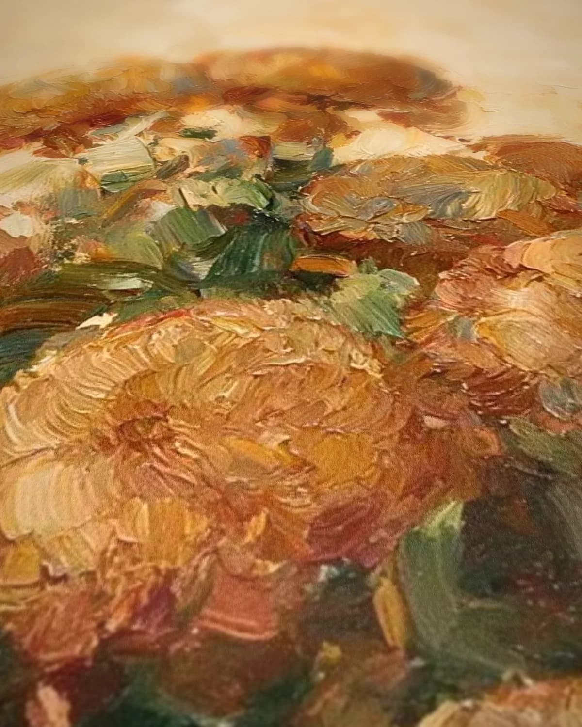 Chrysanten in brons op geweven fluweel, uitsnede 3 van 3