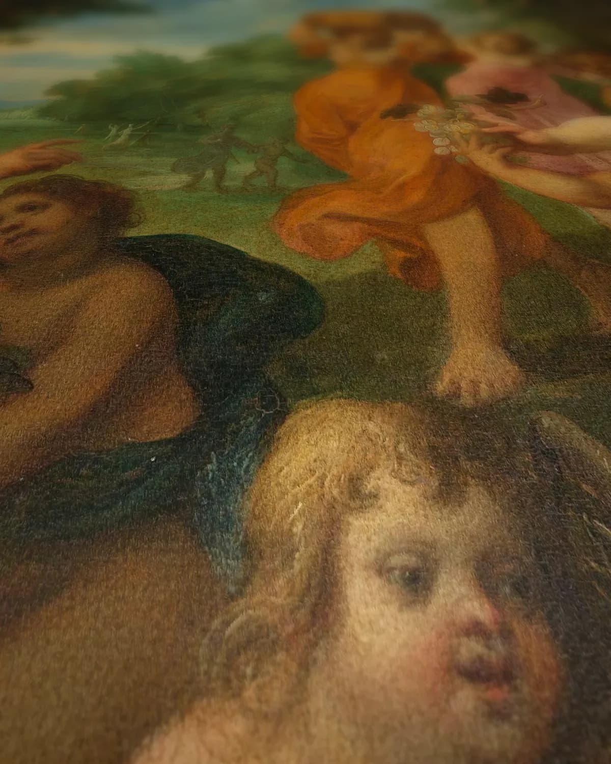 Diana krijgt wijn en fruit aangeboden door Bacchus en zijn gevolg op geweven fluweel, uitsnede 1 van 3