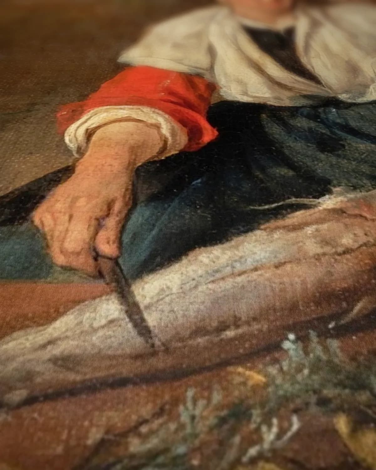 Dienstmeid maakt vis schoon voor het huis op geweven fluweel, uitsnede 3 van 3