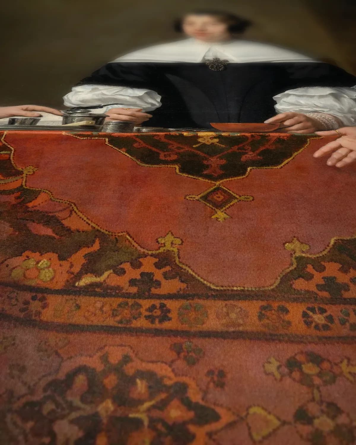 Drie regentessen van het Leprozenhuis te Amsterdam, 1668 op geweven fluweel, uitsnede 3 van 3