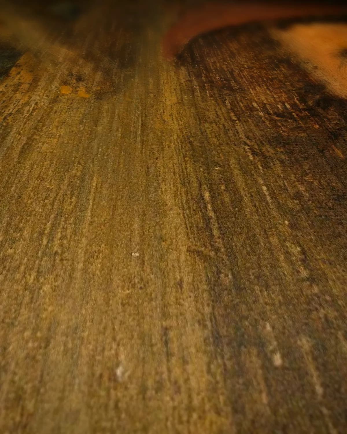 Een bakker blazend op zijn hoorn op geweven fluweel, uitsnede 1 van 3