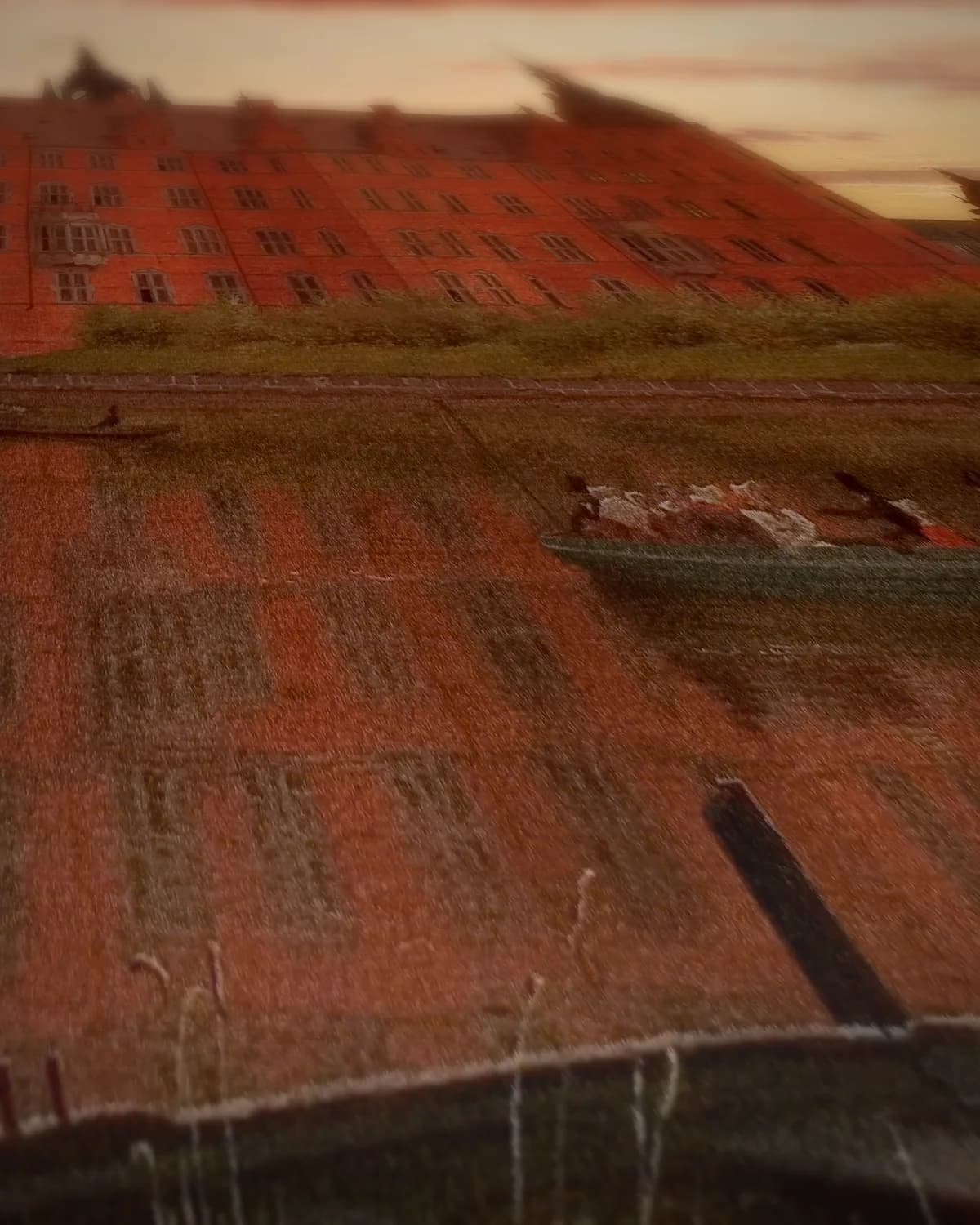 Frederiksborg Slot gezien vanaf de Jægerbakken, avond op geweven fluweel, uitsnede 2 van 3