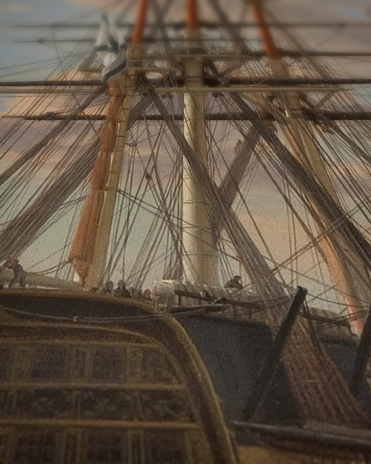 Het Russische linieschip Asow en een fregat voor anker op de rede van Helsingør op geweven fluweel, uitsnede 3 van 3
